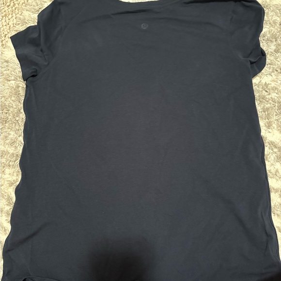 Lululemon Love V Neck Tee in True Navy - Picture 5 of 5